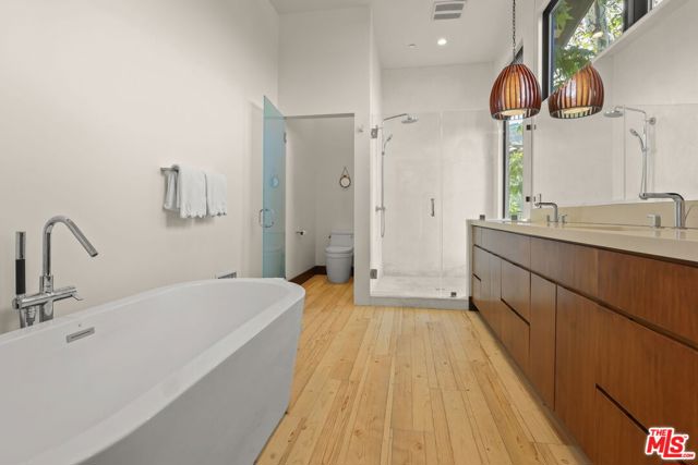 MLS #25610993 image #21