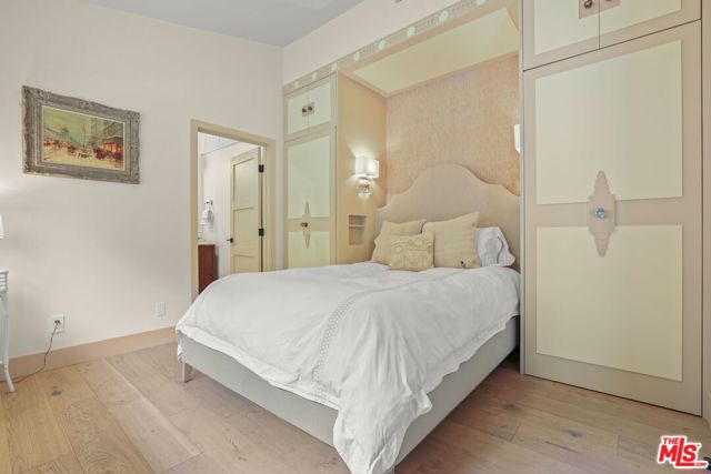 MLS #25610993 image #24