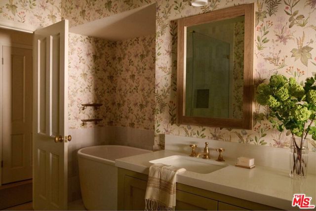 MLS #25611135 image #18