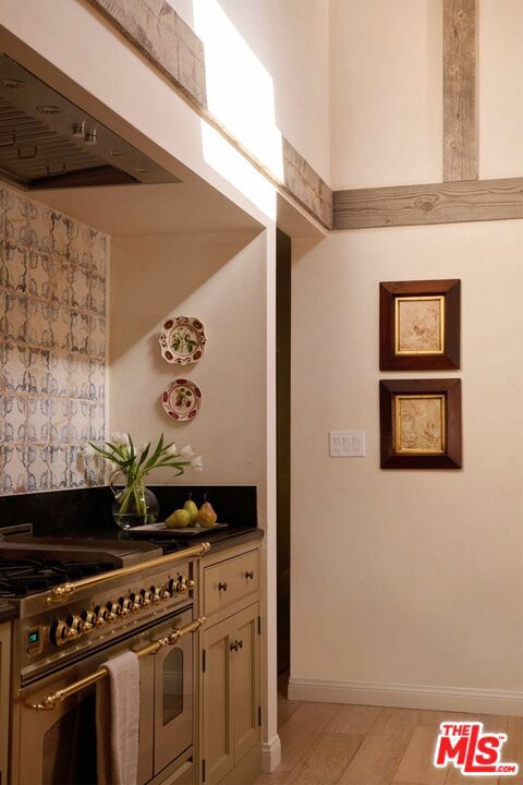 MLS #25611135 image #9