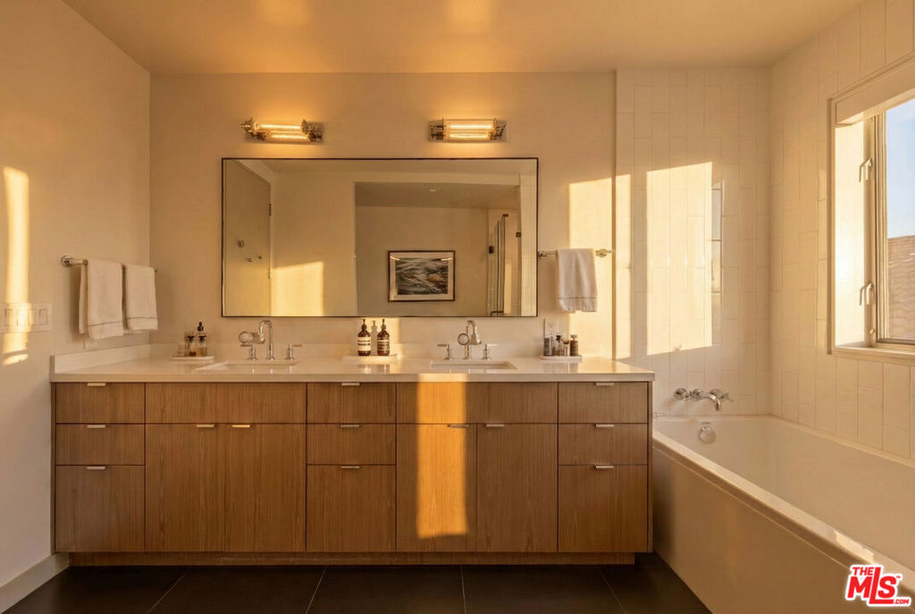 MLS #25611409 image #13