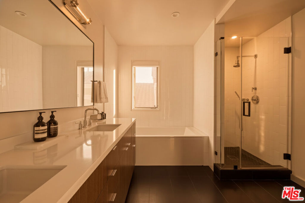 MLS #25611409 image #14