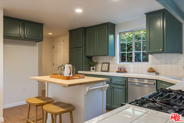 MLS #25611517 image #12