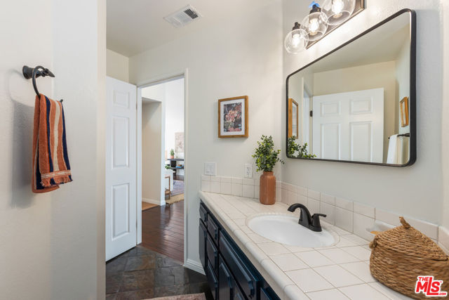 MLS #25611517 image #18