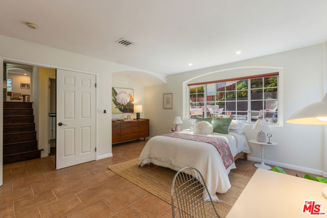 MLS #25611517 image #21