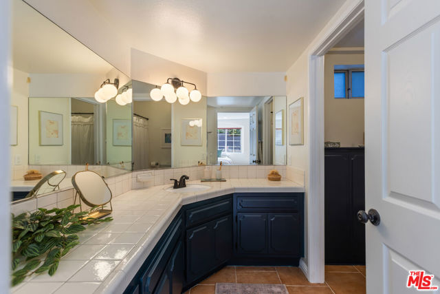 MLS #25611517 image #28