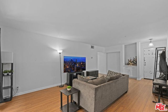 MLS #25611829 image #3