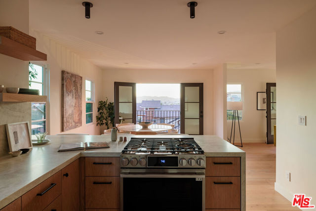 MLS #25612093 image #9