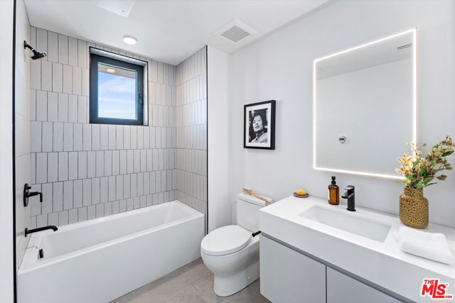 MLS #25612169 image #12