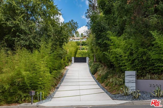 MLS #25612343 image #1