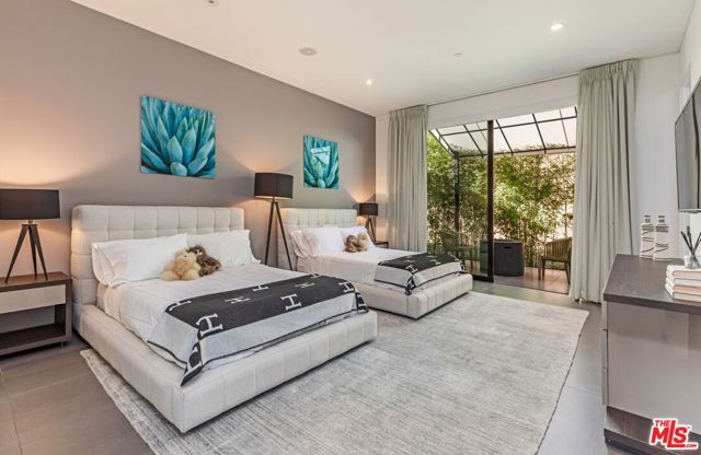 MLS #25612343 image #21