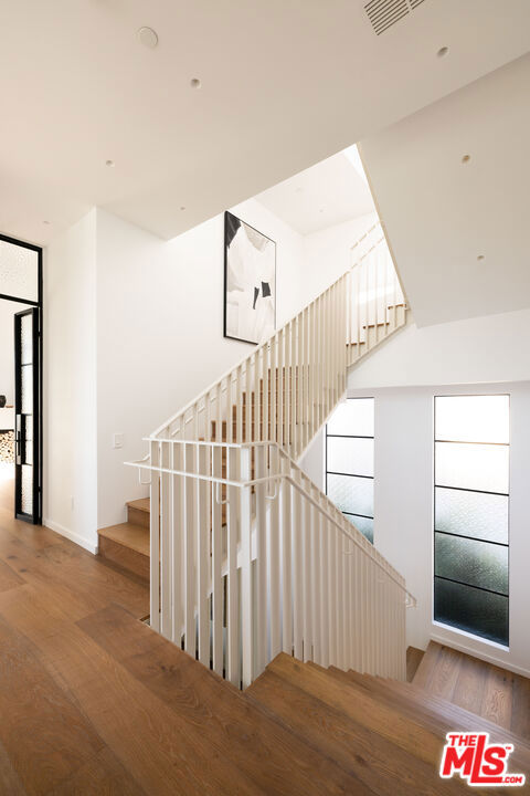 MLS #25612581 image #23