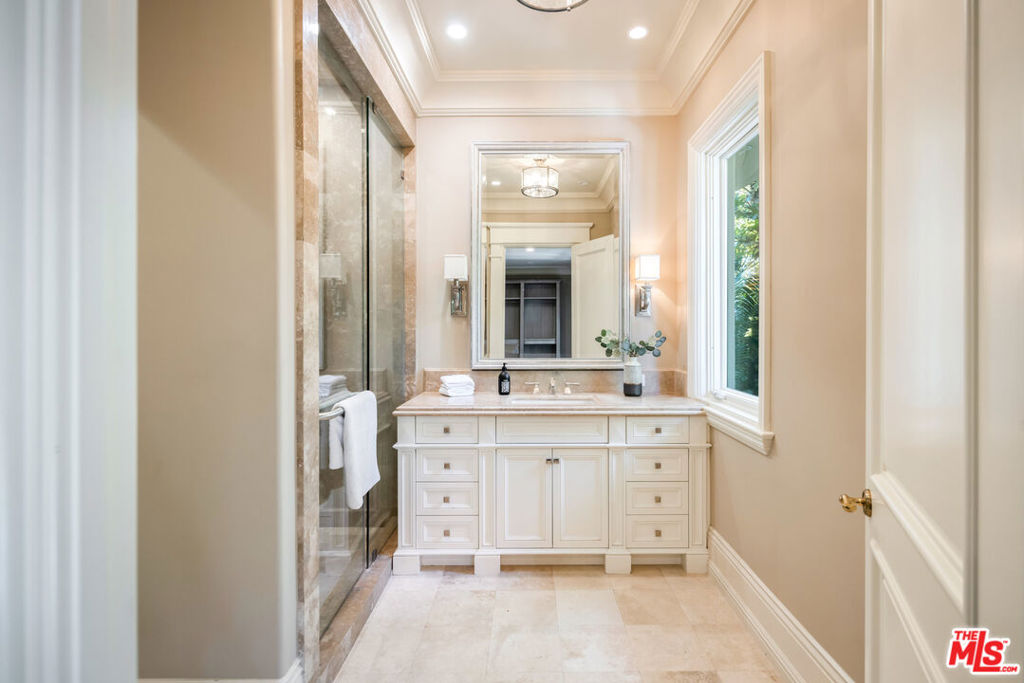 MLS #25612765 img 10