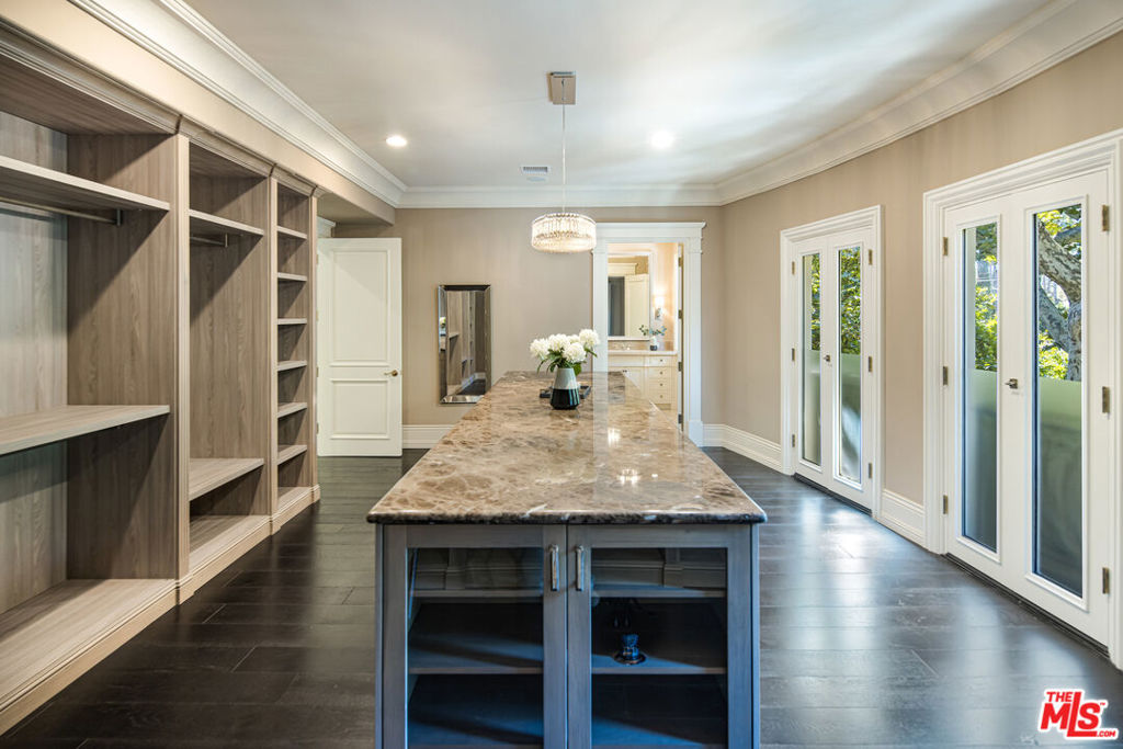 MLS #25612765 img 11