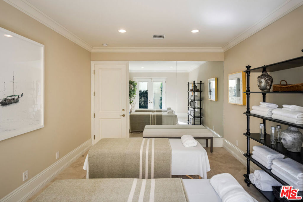 MLS #25612765 img 17