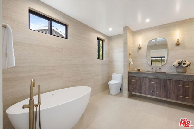 MLS #25613017 image #22