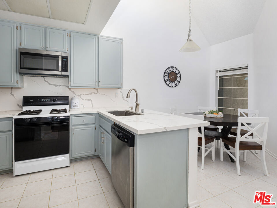 MLS #25613173 image #13