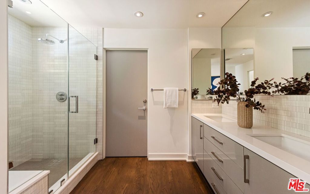 MLS #25613487 image #18