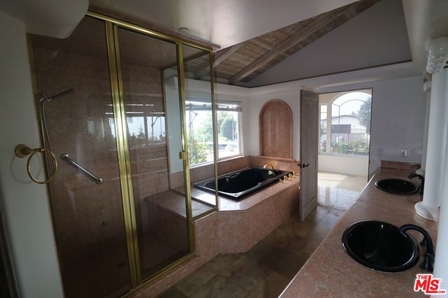 MLS #25614053 image #44