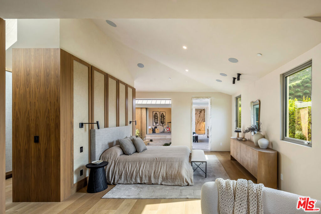 MLS #25614153 img 17