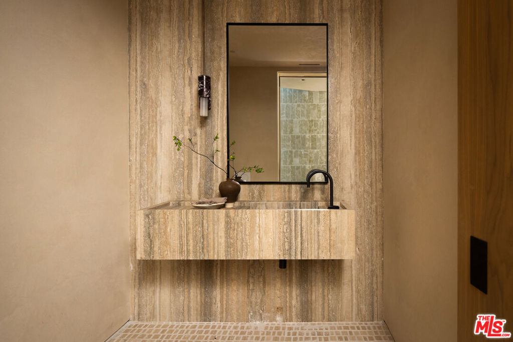 MLS #25614153 img 22