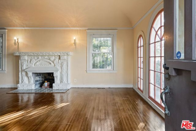 MLS #25614395 image #3