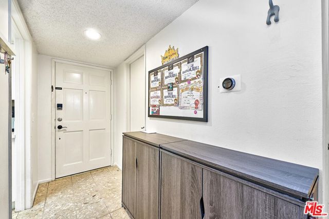 MLS #25614537 image #1