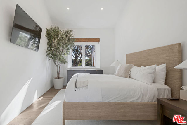 MLS #25614959 image #21