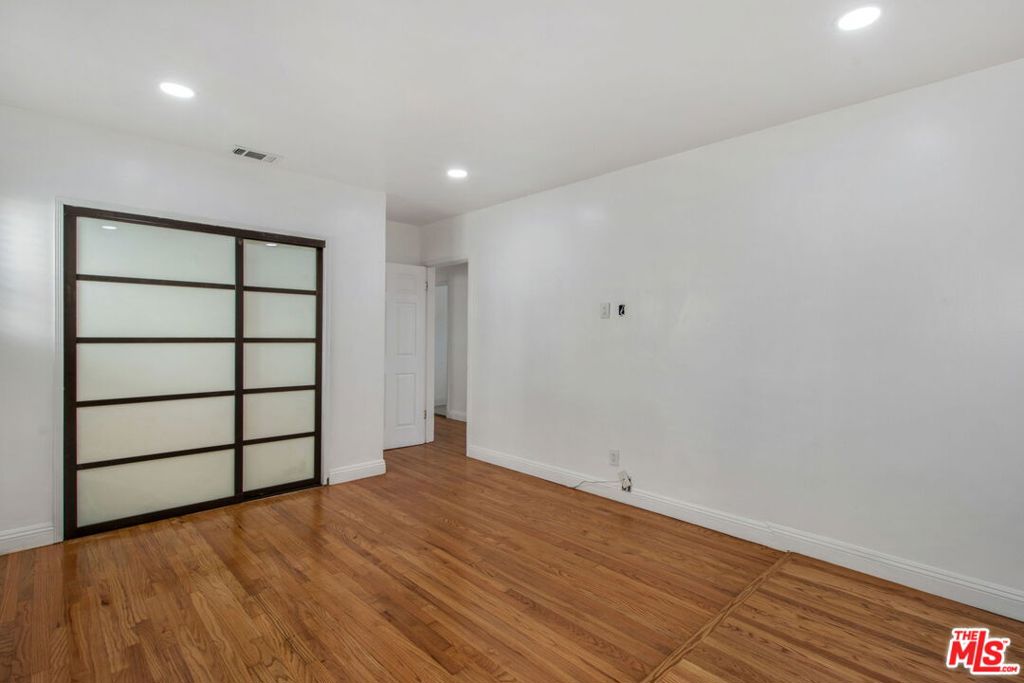 MLS #25615193 image #19