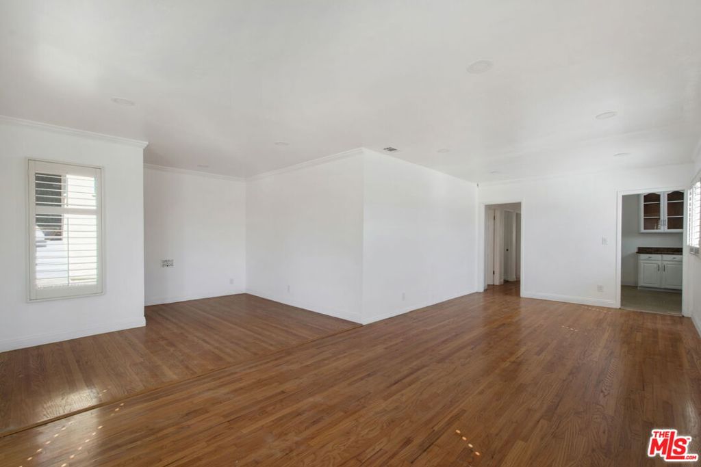 MLS #25615193 image #8