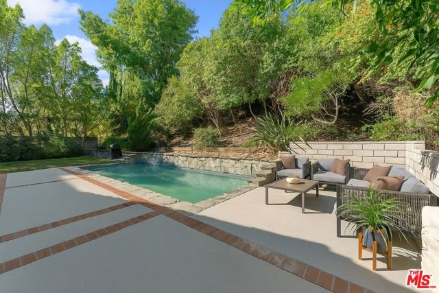 MLS #25615353 image #18