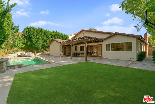 MLS #25615353 image #19