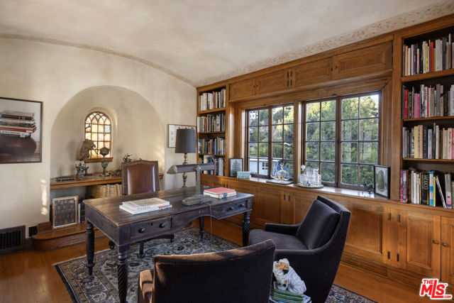 MLS #25615369 image #25