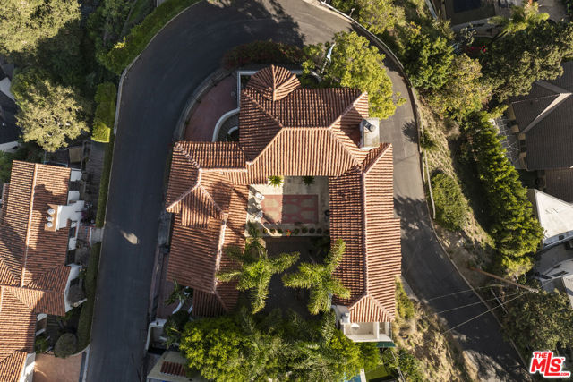 MLS #25615369 image #33