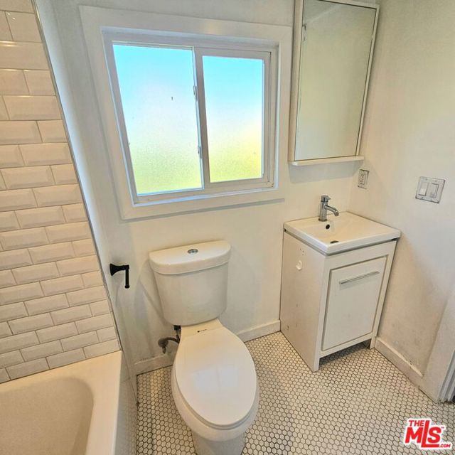 MLS #25615631 image #26