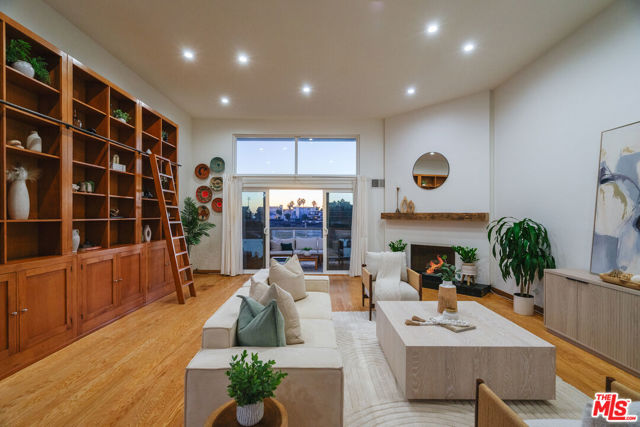 MLS #25615707 image #24