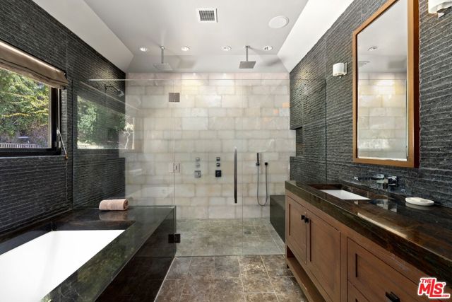 MLS #25615841 image #19