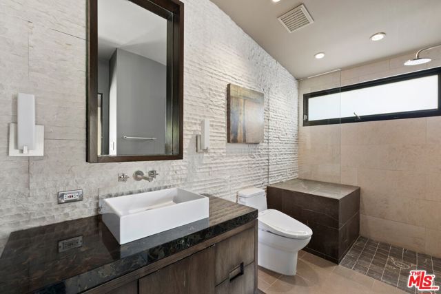 MLS #25615841 image #22