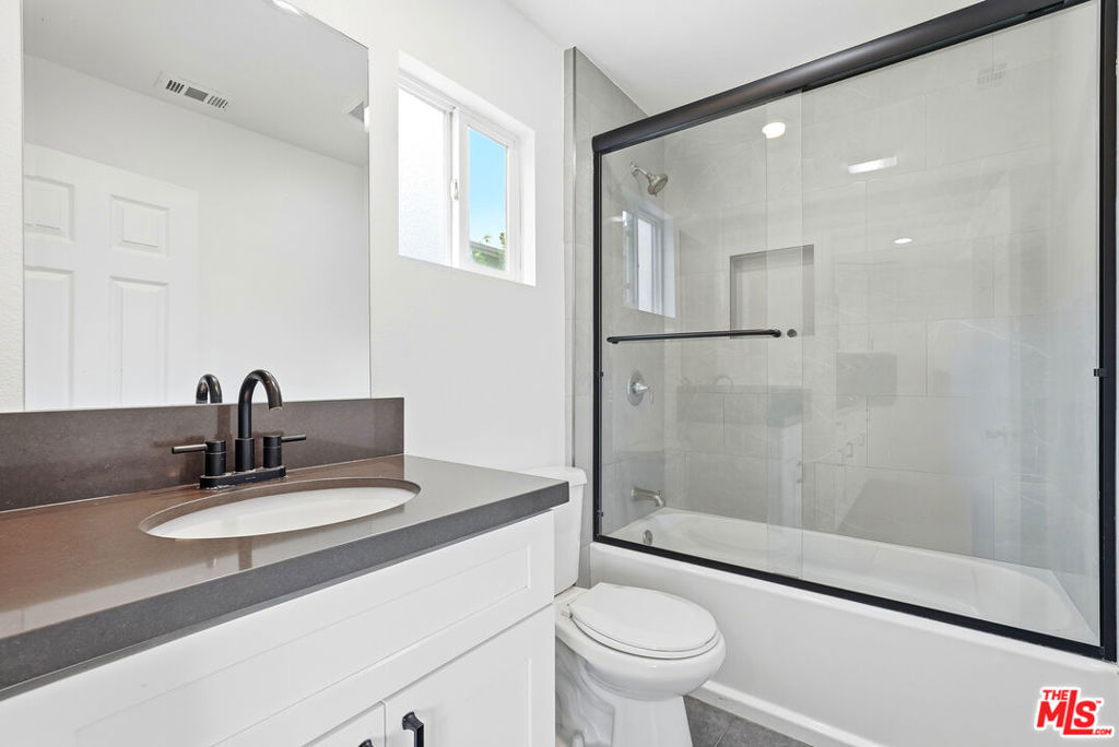 MLS #25615955 image #12