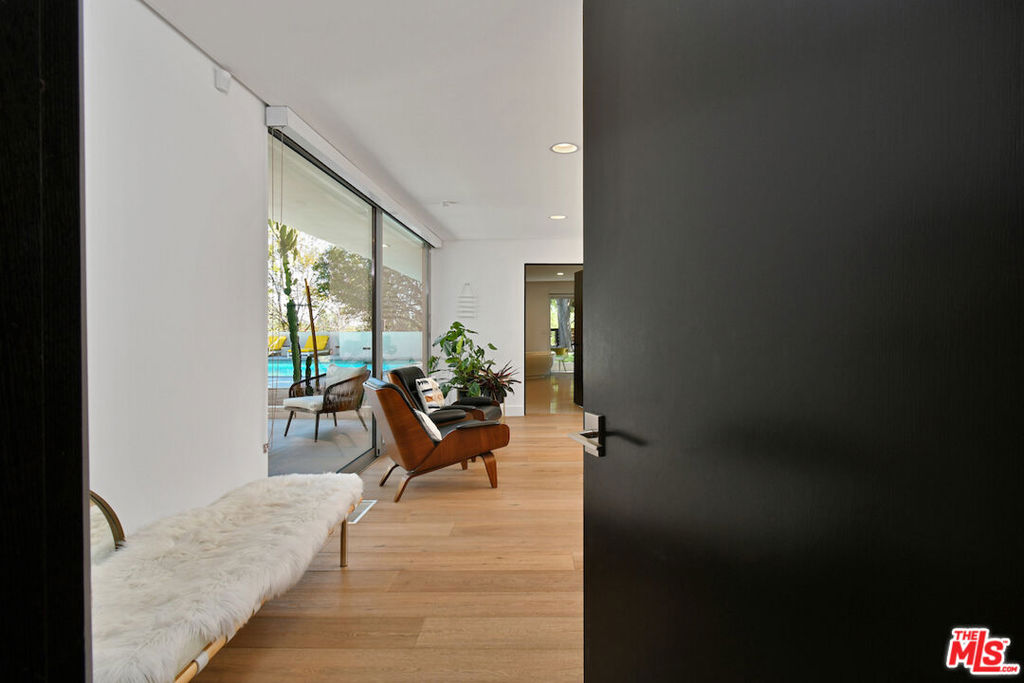 MLS #25616275 image #11