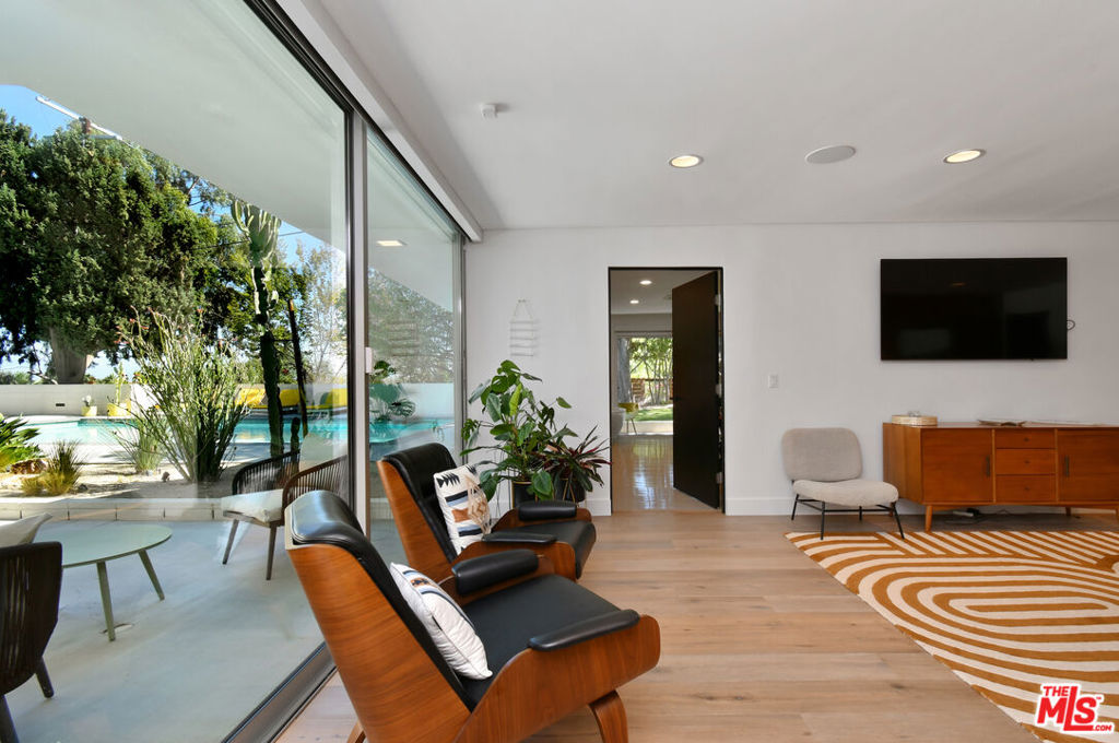 MLS #25616275 image #12