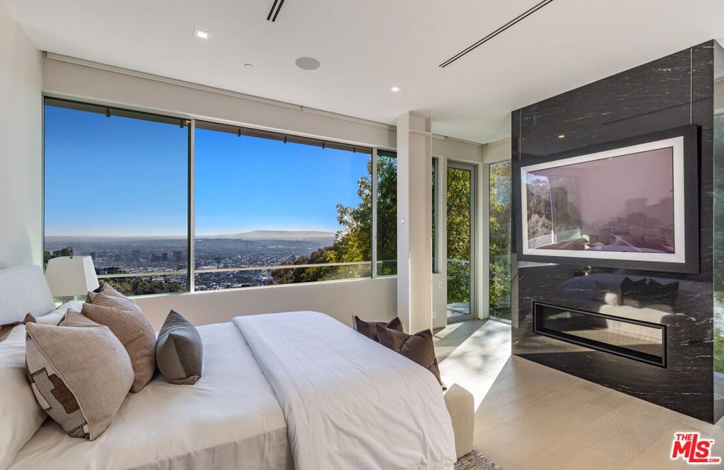 MLS #25616585 image #14