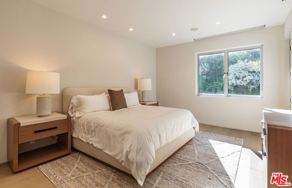 MLS #25616585 image #17