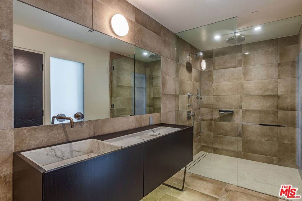 MLS #25616585 image #23