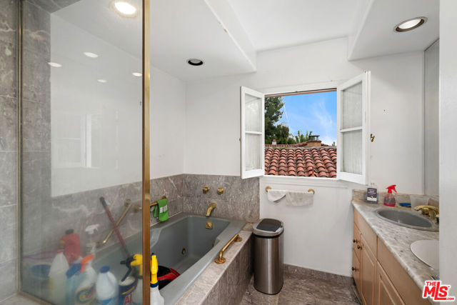 MLS #25580999 image #18