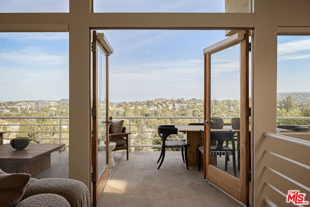 MLS #25617167 image #0