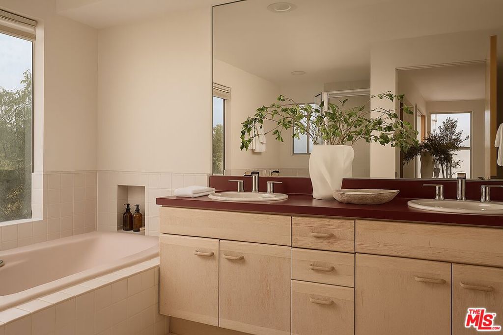 MLS #25617167 image #16