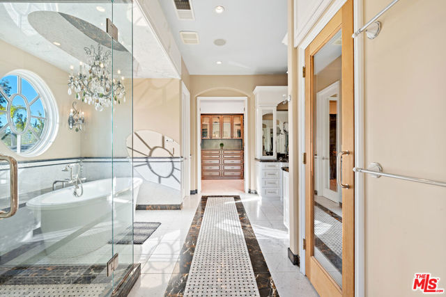 MLS #25617943 image #19