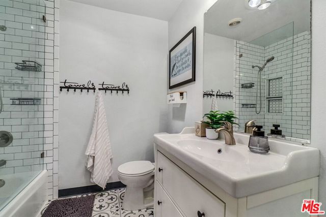 MLS #25618045 image #13