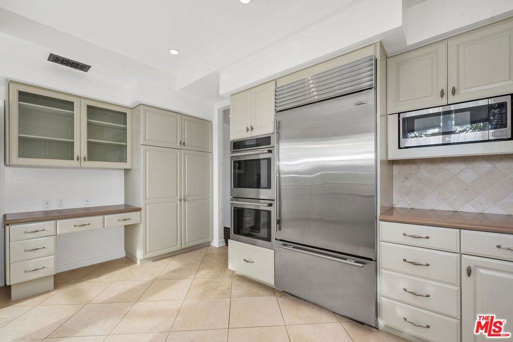 MLS #25618077 image #23